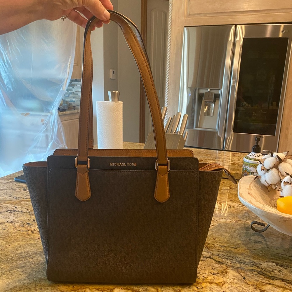Michael Kors purse